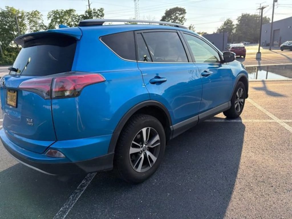 Used 2017 Toyota RAV4 XLE SUV
