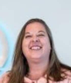 Staff member Melissa Lloyd from 46693be226b2