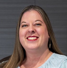 Staff member Melissa Lloyd from 46693be226b2