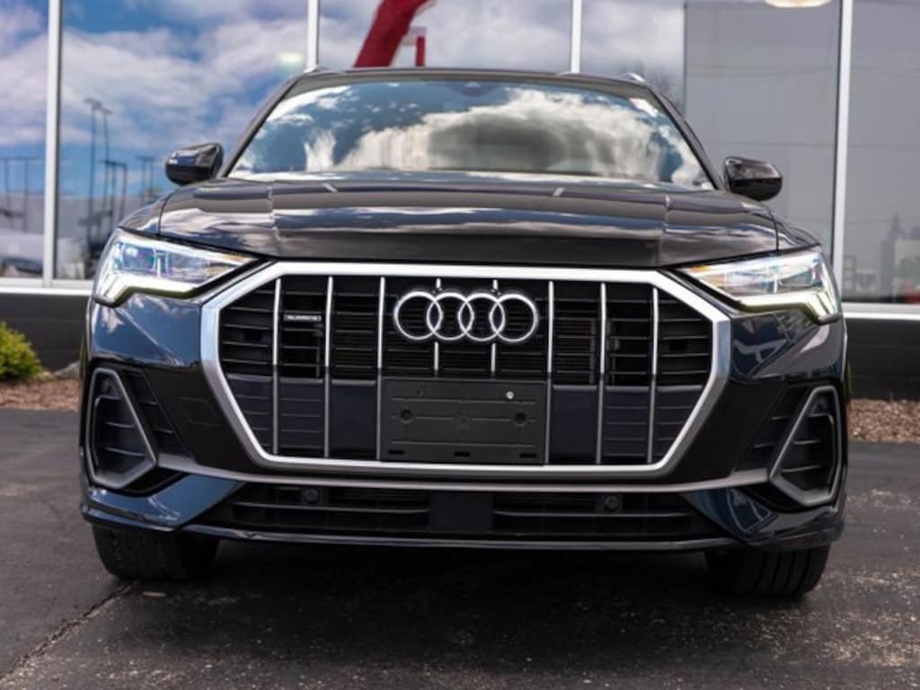 Used 2023 Audi Q3 S line Premium SUV