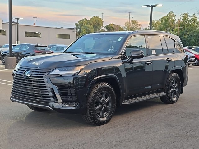 2025 Lexus LX photo 2
