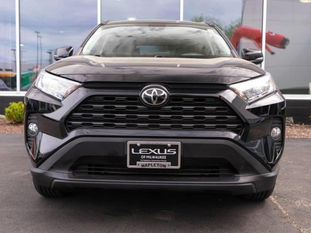 Used 2021 Toyota RAV4 XLE SUV