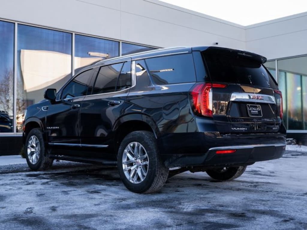 Used 2024 GMC Yukon SLT SUV