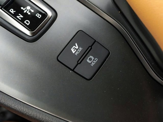 2026 Lexus UX Hybrid 300h Premium - Photo 25