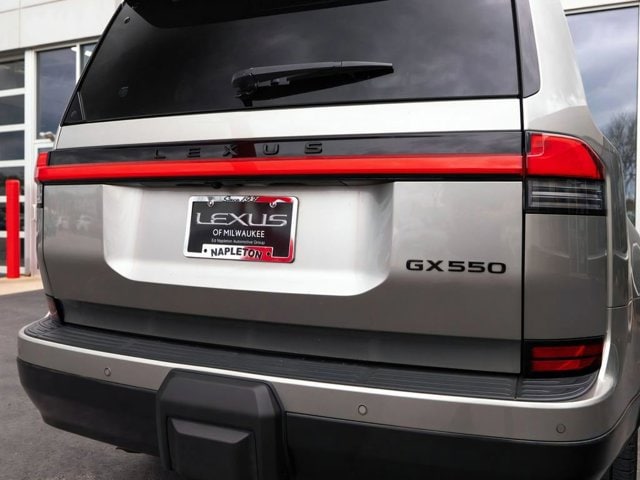 2024 Lexus GX Luxury - Photo 14