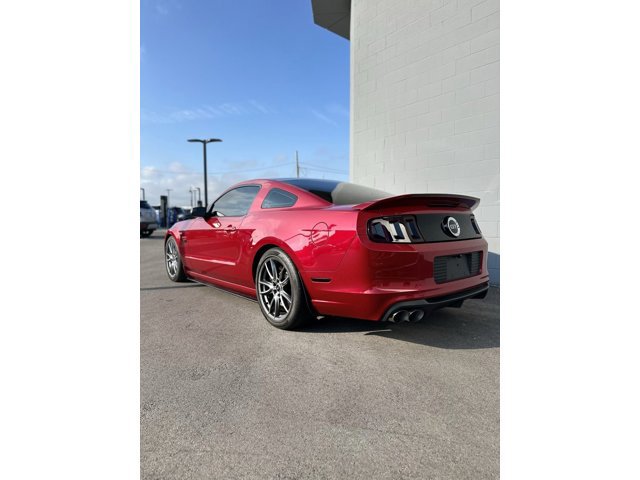 2013 Ford Mustang GT Premium photo 3