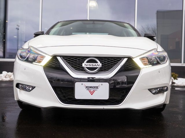 Used 2017 Nissan Maxima SL with VIN 1N4AA6APXHC376995 for sale in Glendale, WI