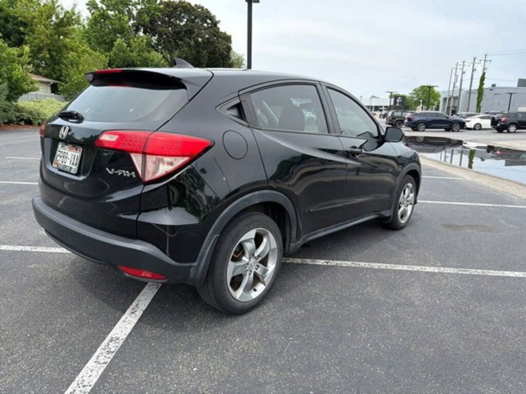 Used 2018 Honda HR-V LX SUV