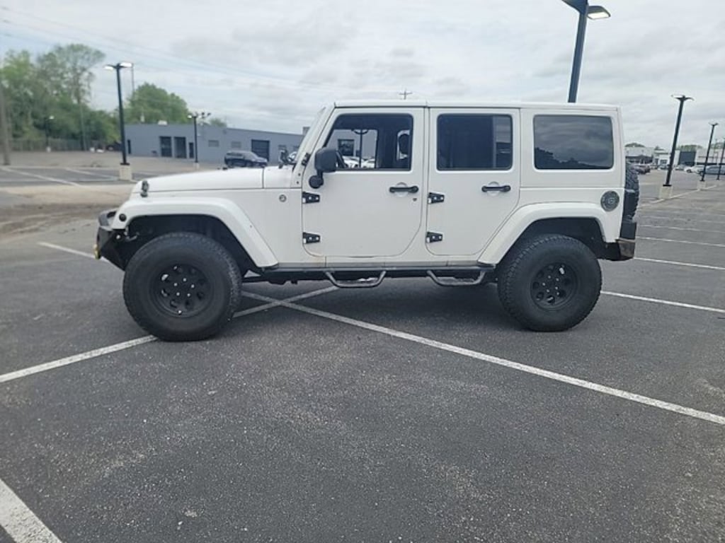 Used 2012 Jeep Wrangler Unlimited Sahara SUV