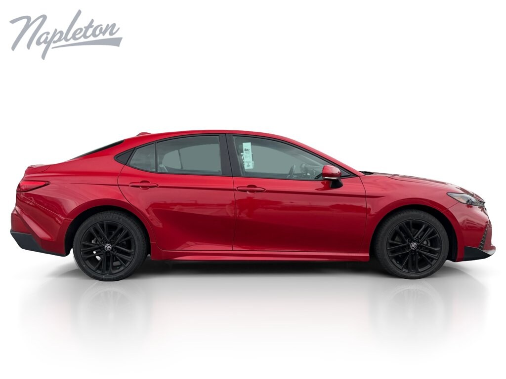 2025 Toyota Camry SE - Photo 7