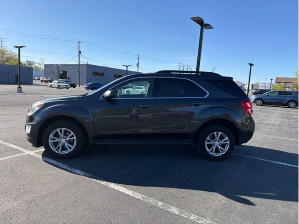 Used 2017 Chevrolet Equinox LT SUV