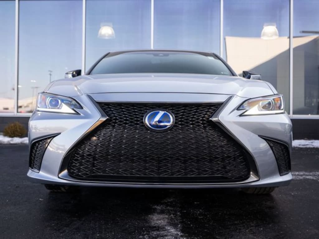 Certified 2022 Lexus ES 300h F SPORT Sedan