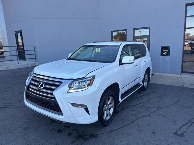 2018 Lexus GX Base's photo
