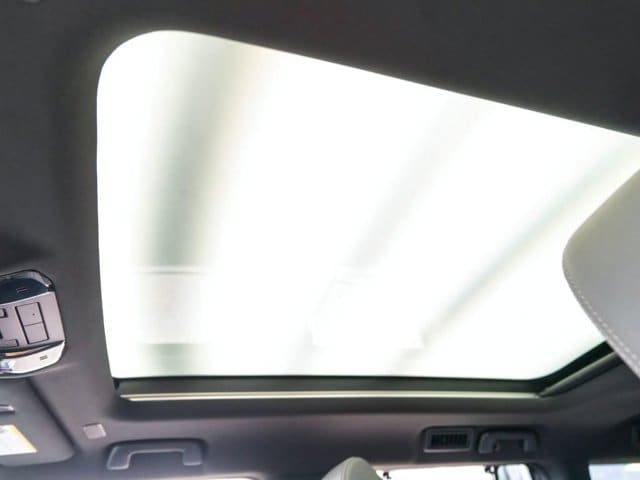2024 Lexus GX Luxury - Photo 23