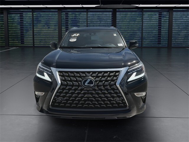 2023 Lexus GX 460 photo 3
