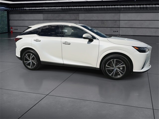 2024 Lexus RX 350h Premium photo 2