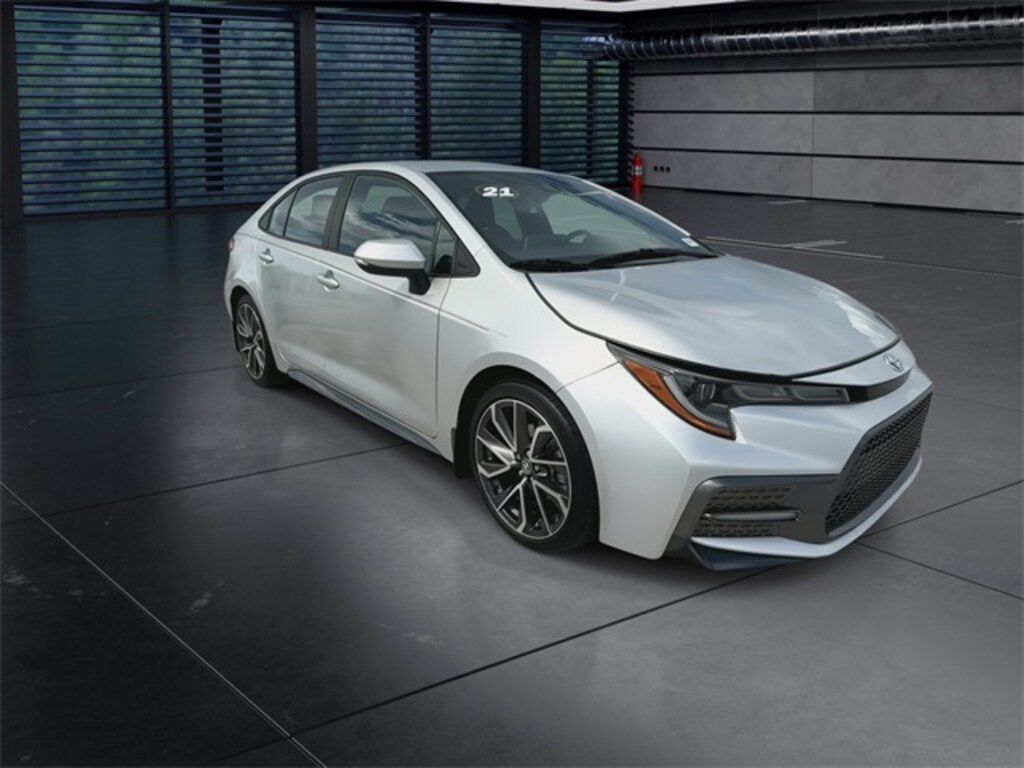 Used 2021 Toyota Corolla SE Sedan