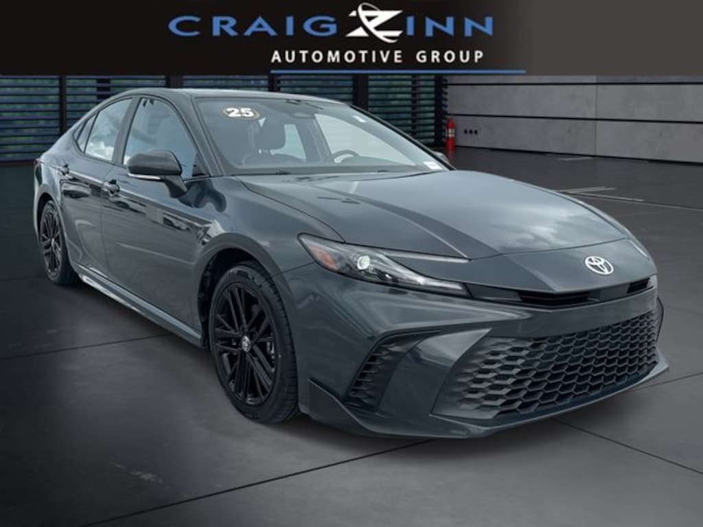 Used 2025 Toyota Camry SE Sedan