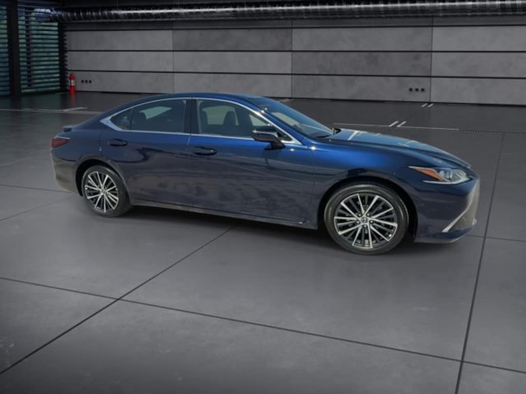 Certified 2025 Lexus ES 300h 300h Sedan