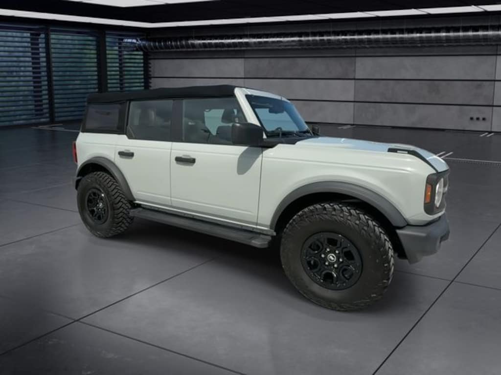 Used 2022 Ford Bronco Base SUV
