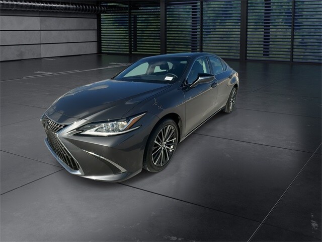 2025 Lexus ES 300h photo 4
