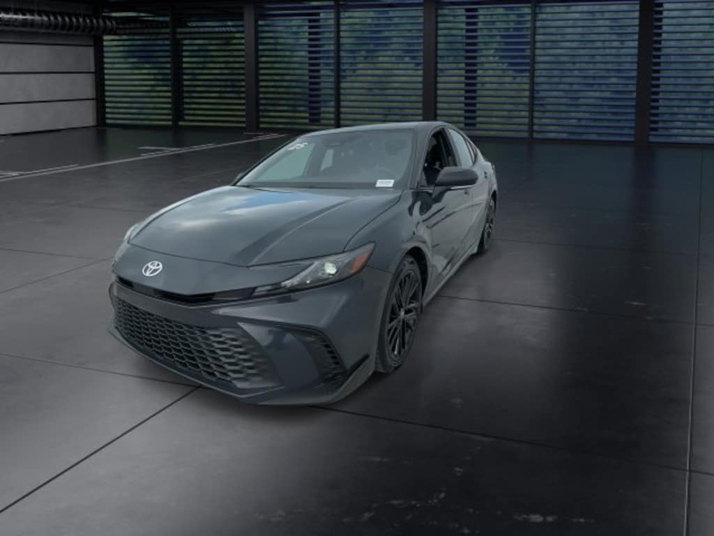 Used 2025 Toyota Camry SE Sedan