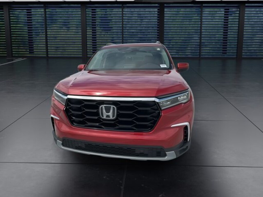 Used 2024 Honda Pilot Touring SUV