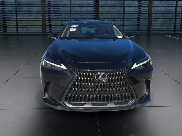 2023 Lexus NX 250 photo 3