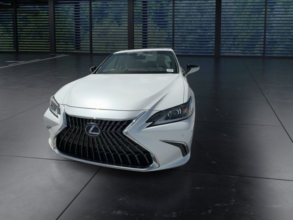 Certified 2022 Lexus ES 300h 300h Sedan