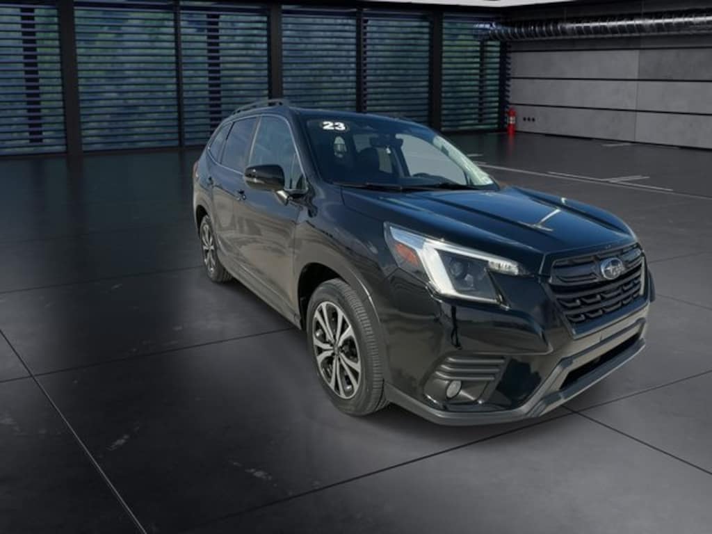 Used 2023 Subaru Forester Limited SUV