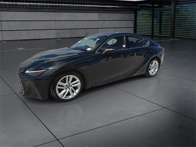 2024 Lexus IS 300 photo 4