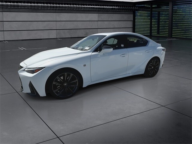 2024 Lexus IS 350 F SPORT photo 4
