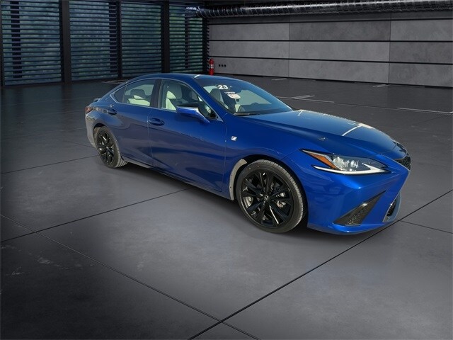 2023 Lexus ES 350 F SPORT photo 2
