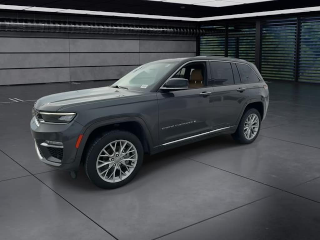 Used 2022 Jeep Grand Cherokee Summit SUV