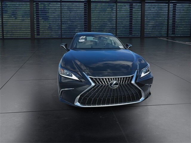 2025 Lexus ES 350 Premium photo 3