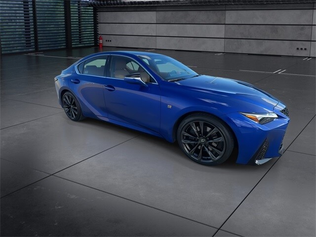 2025 Lexus IS 350 F SPORT photo 2