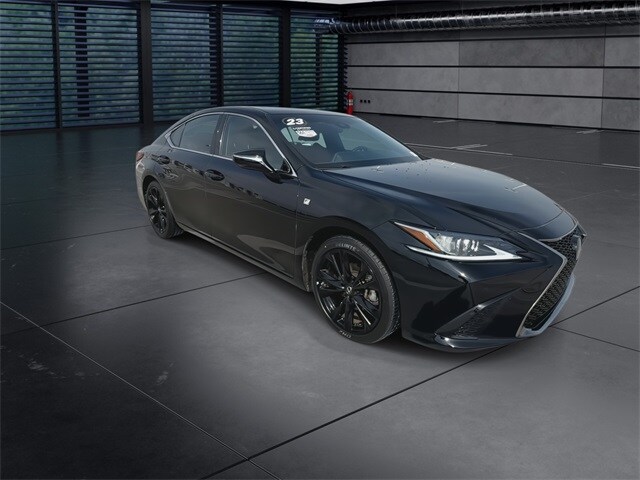 2023 Lexus ES 350 F SPORT photo 2