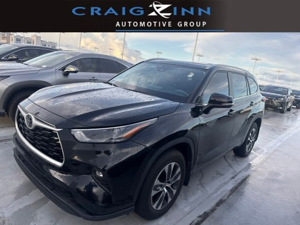 Used 2023 Toyota Highlander XLE SUV