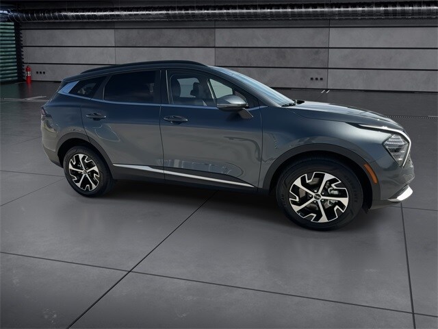 2025 Kia Sportage Hybrid EX photo 2