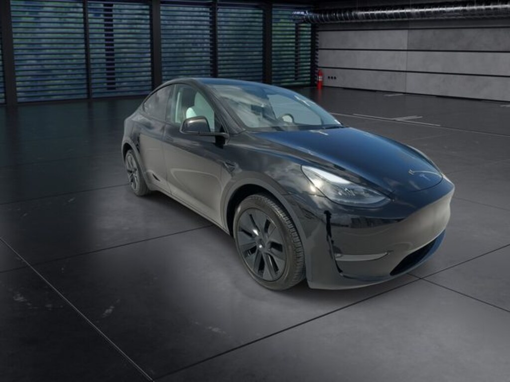 Used 2025 Tesla Model Y Long Range SUV