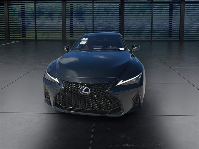 2024 Lexus IS 350 F SPORT photo 3