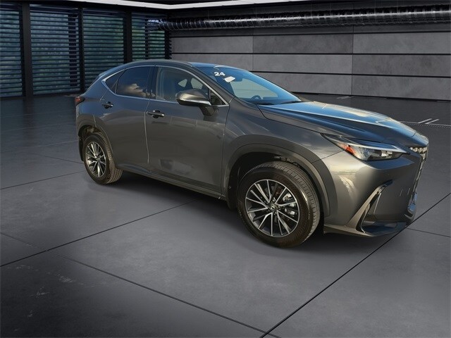 2024 Lexus NX 350h Premium photo 2