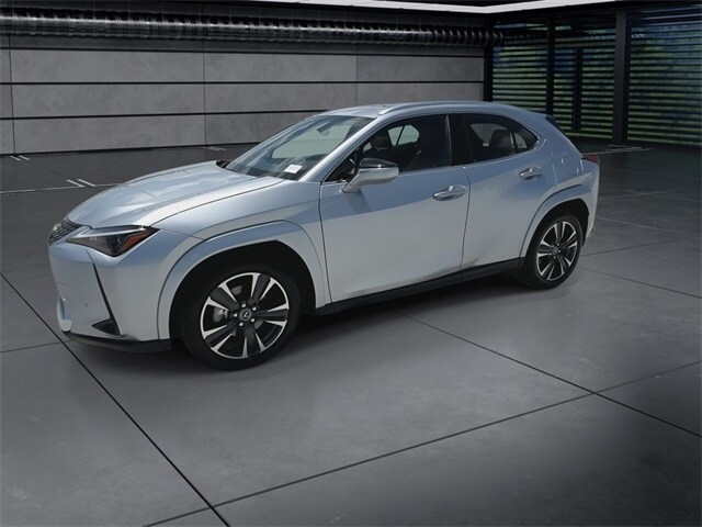 2025 Lexus UX Premium photo 4