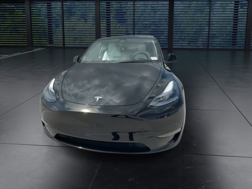 Used 2025 Tesla Model Y Long Range SUV
