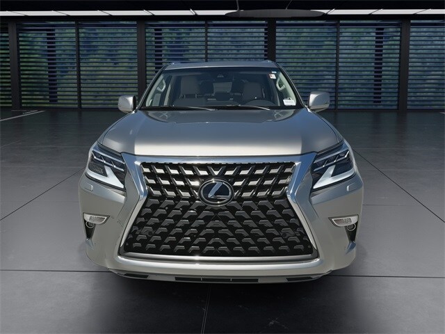 2023 Lexus GX 460 Premium photo 3