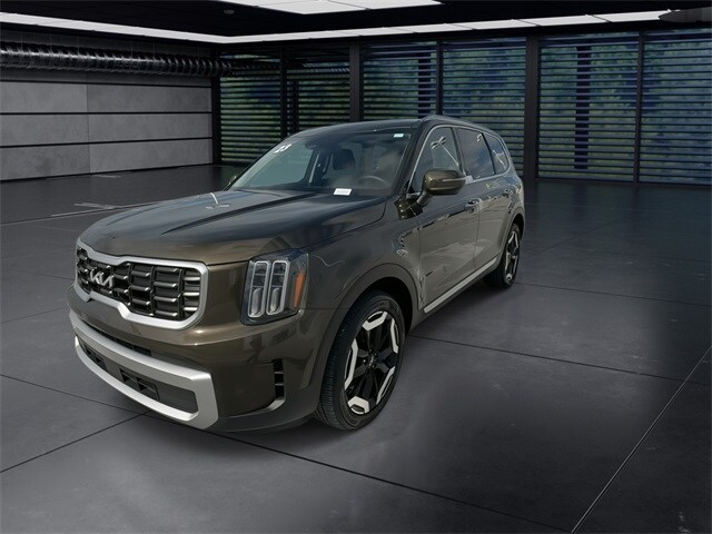 2023 Kia Telluride S photo 3