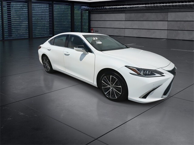2023 Lexus ES 350 photo 2