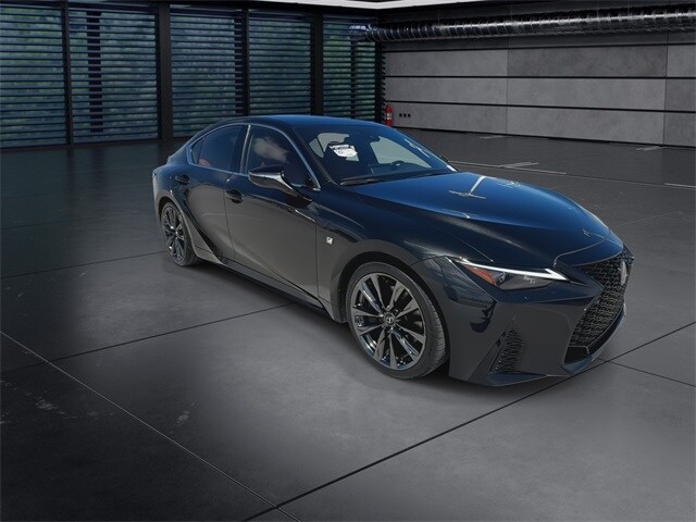 2024 Lexus IS 350 F SPORT photo 2