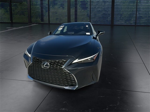 2023 Lexus IS 300 photo 3