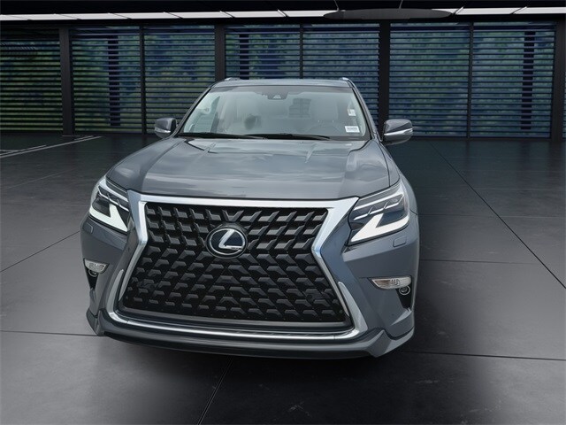 2023 Lexus GX 460 Premium photo 3